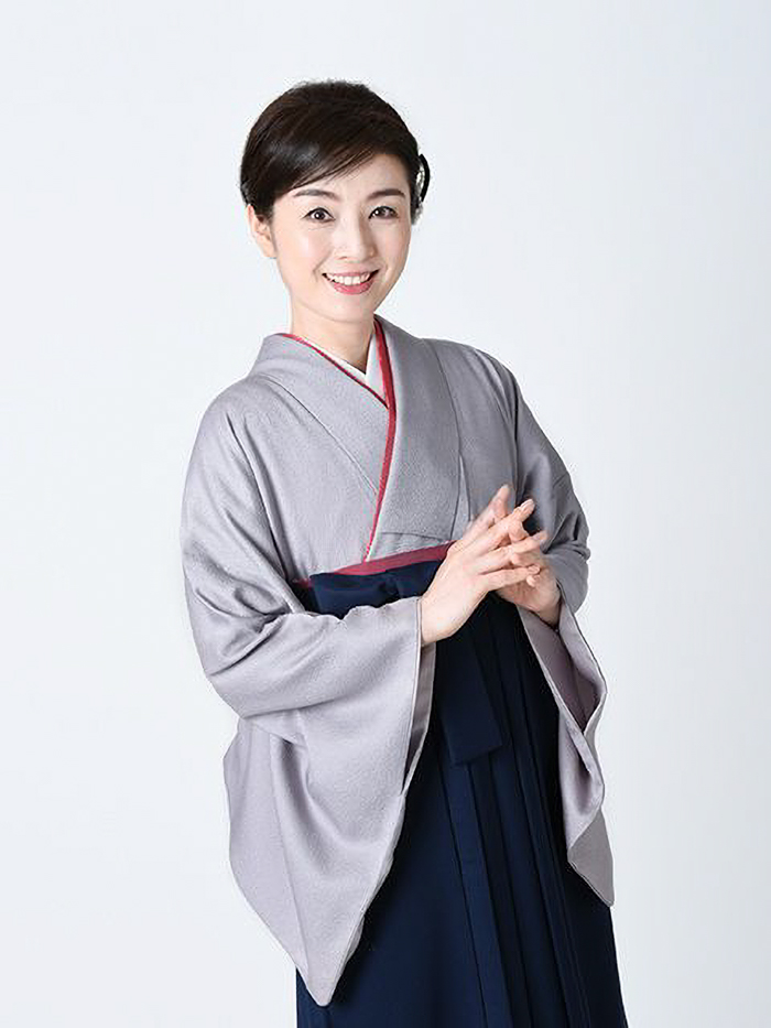 先生の卒業式での立ち姿
