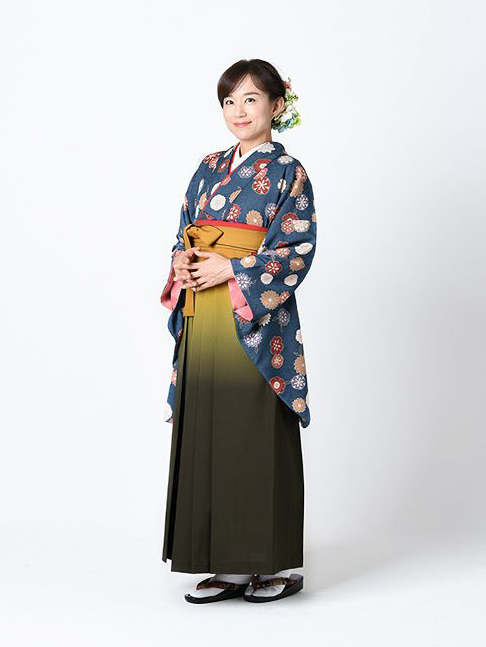 【トールサイズ】【二尺袖＆袴レンタル】八重菊尽くし 藍＋からしグリーンぼかし袴