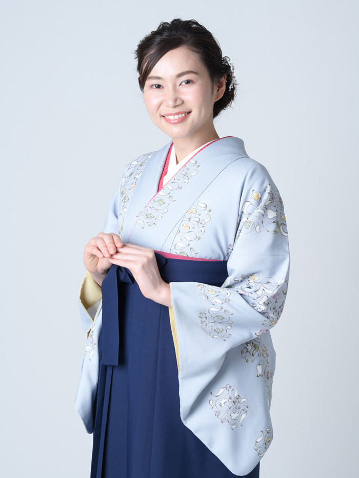 トールサイズ立ち姿の卒業袴