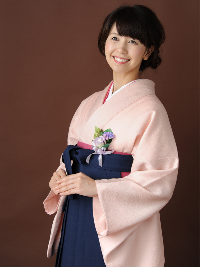 トールサイズ立ち姿の卒業袴