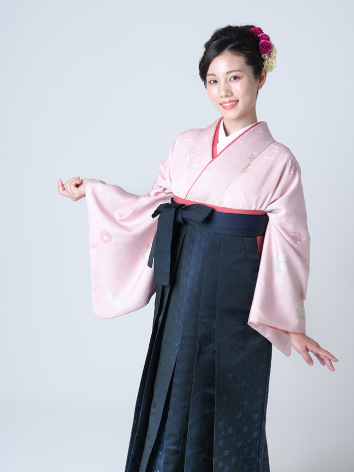 トールサイズ立ち姿の卒業袴