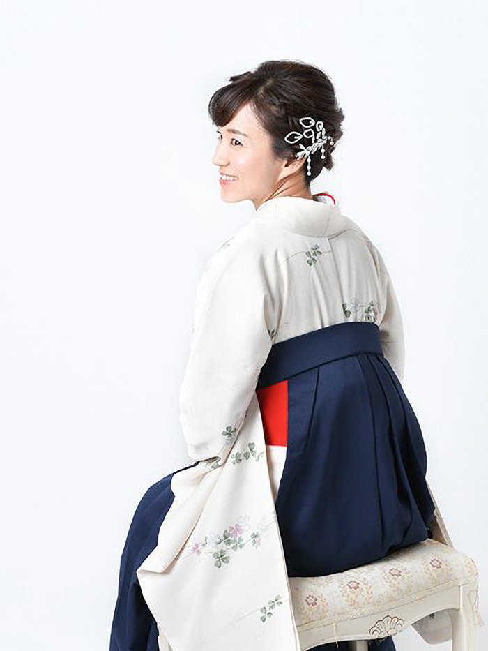 先生の卒業式での立ち姿