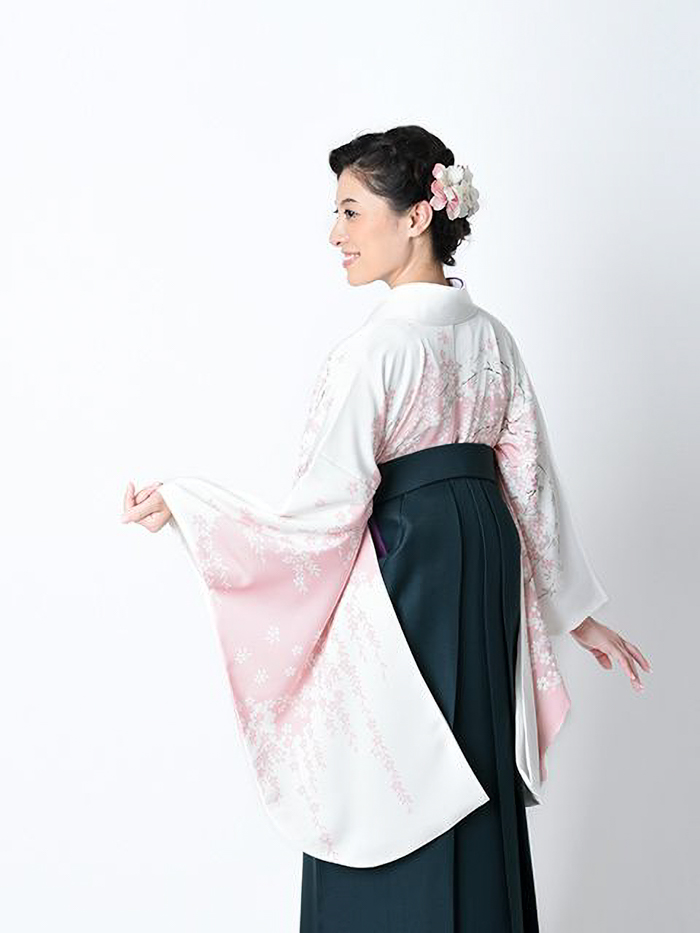 先生の卒業式での立ち姿