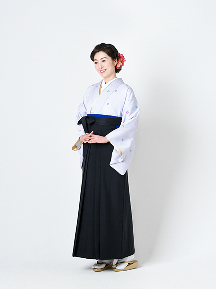 トールサイズ立ち姿の卒業袴